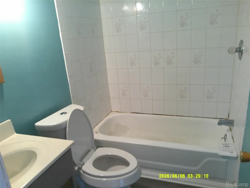 30925 Block Street Garden City City MI 48135