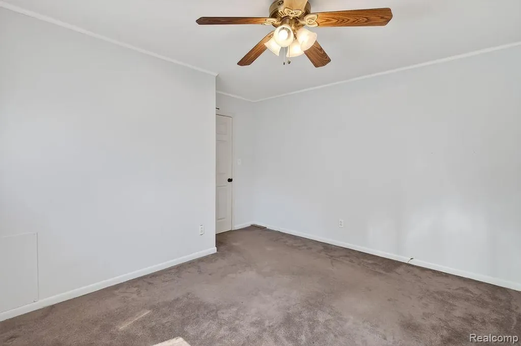 16627 Mccann Street Southgate City MI 48195
