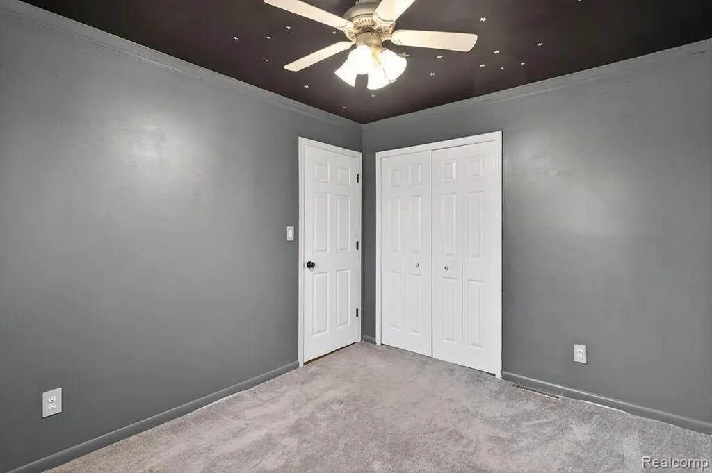 16627 Mccann Street Southgate City MI 48195