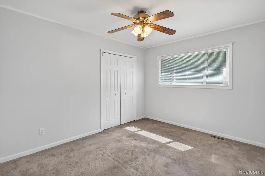 16627 Mccann Street Southgate City MI 48195