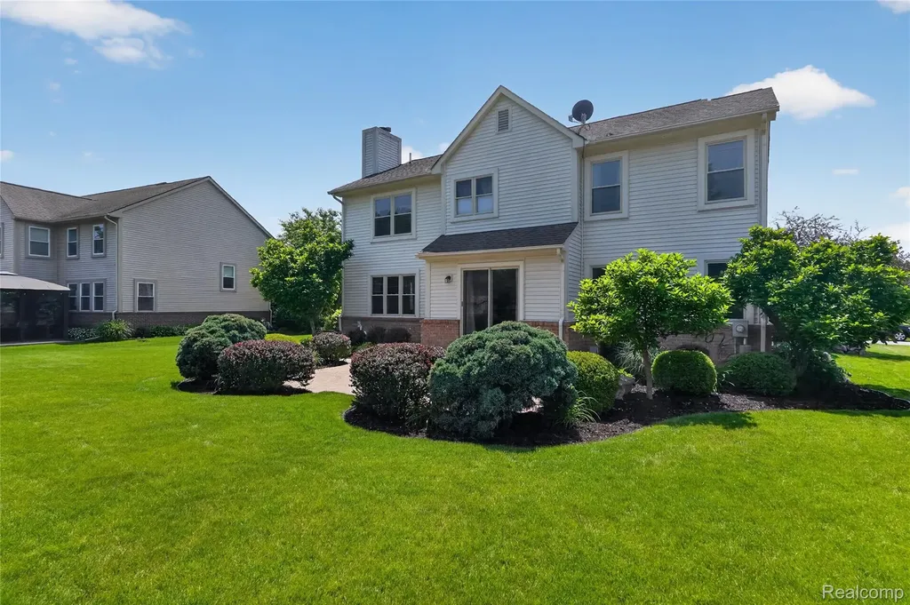 2004 Palmer Drive Wixom City MI 48393