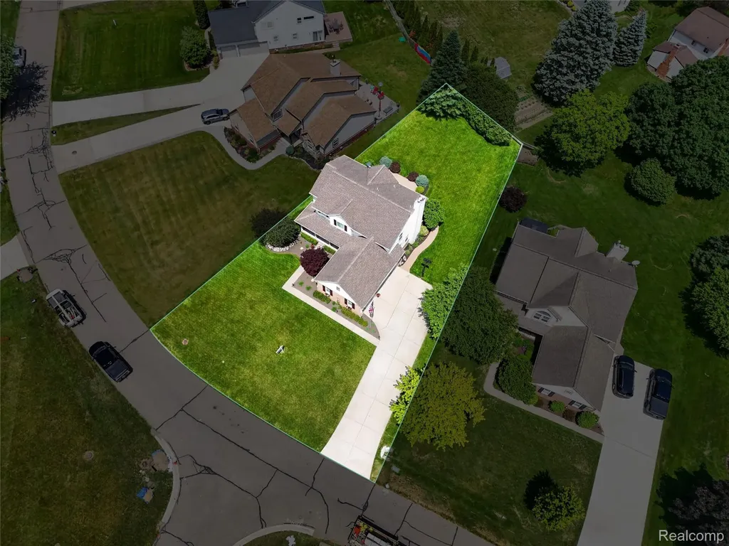 2004 Palmer Drive Wixom City MI 48393