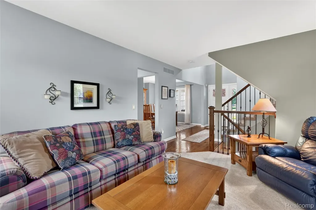 2004 Palmer Drive Wixom City MI 48393
