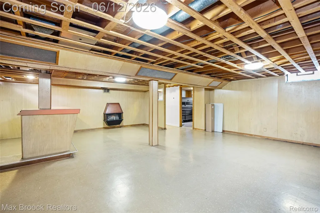 1918 Massoit Road Royal Oak City MI 48073