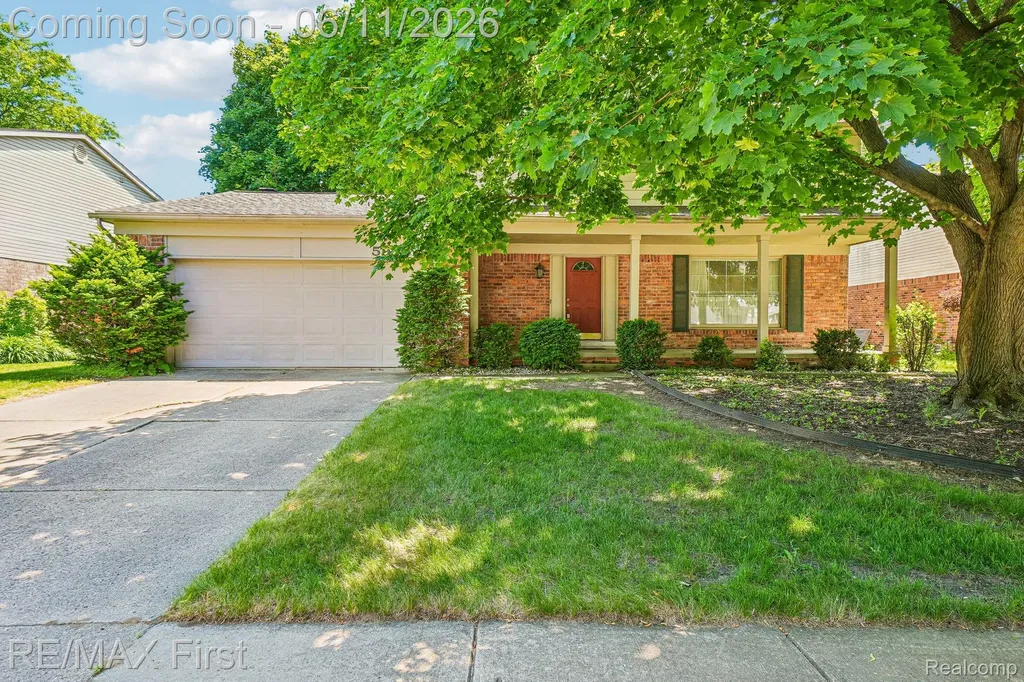 5950 Diamond Drive Troy City MI 48085