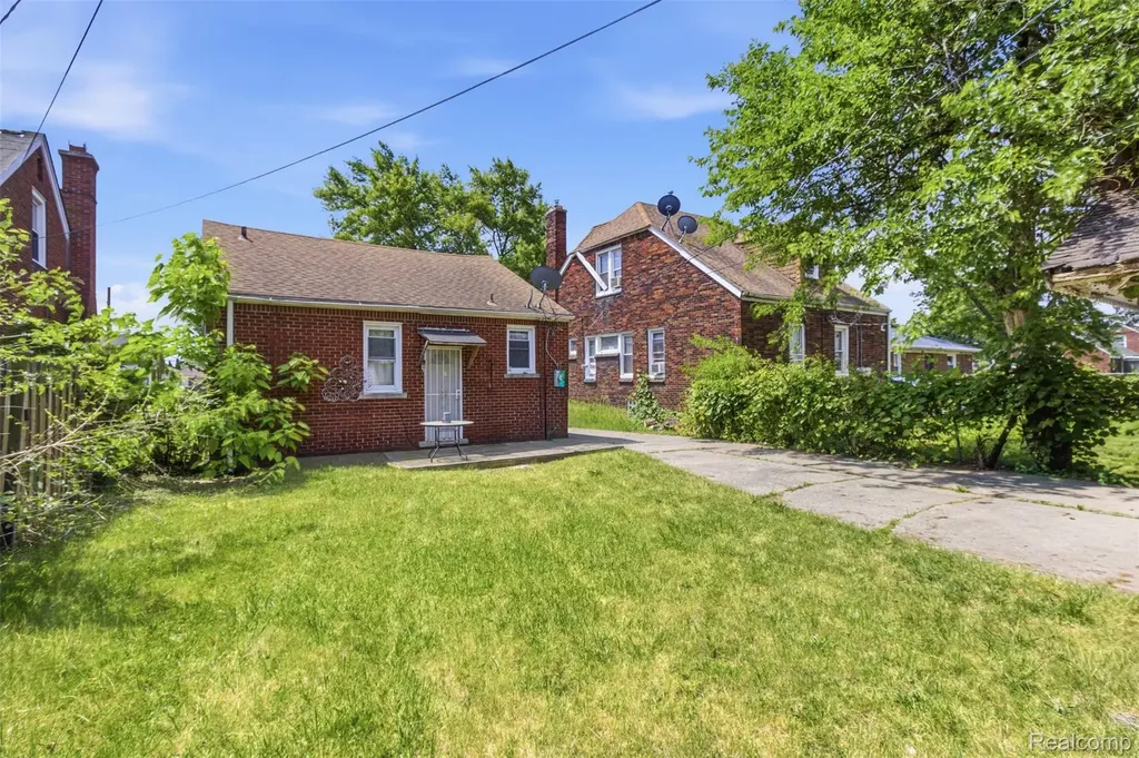 10322 Tireman Street Detroit City MI 48204