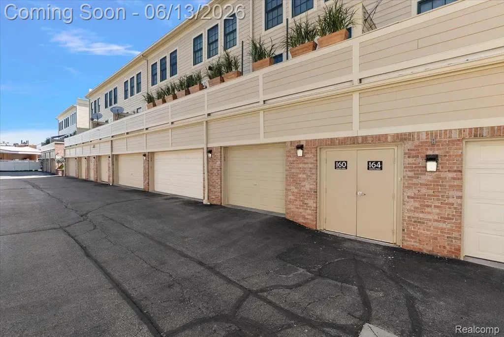 169 Paton Way Romeo Village MI 48065