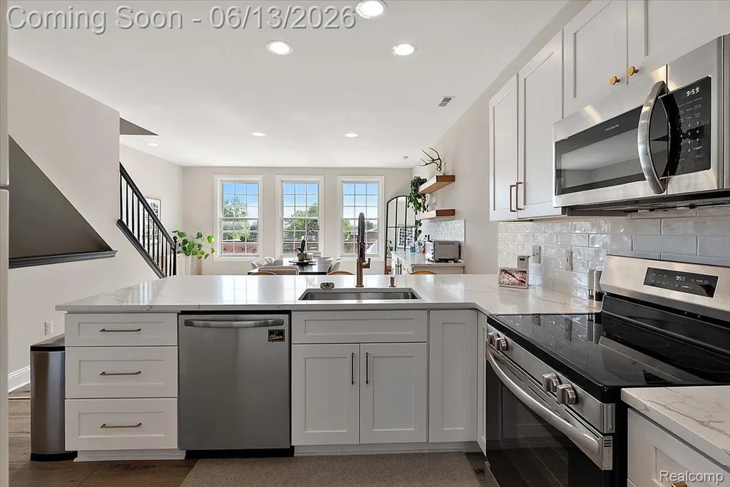 169 Paton Way Romeo Village MI 48065