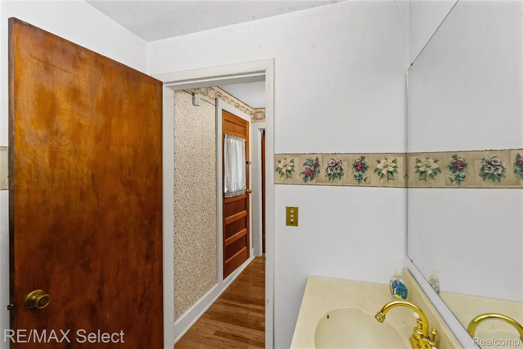 7173 Porter Road Grand Blanc Charter Township MI 48439