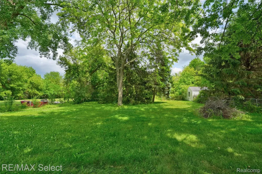 7173 Porter Road Grand Blanc Charter Township MI 48439
