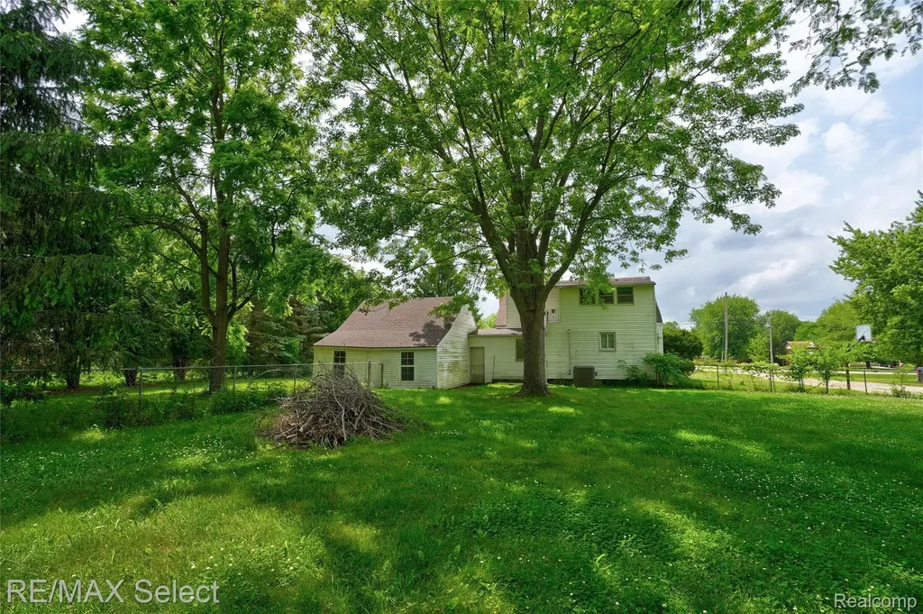 7173 Porter Road Grand Blanc Charter Township MI 48439