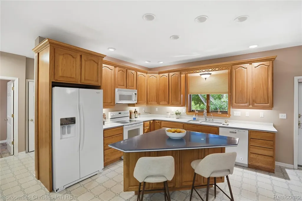 4462 Lily Drive Oceola Township MI 48843