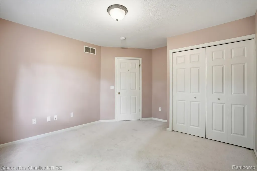 4462 Lily Drive Oceola Township MI 48843