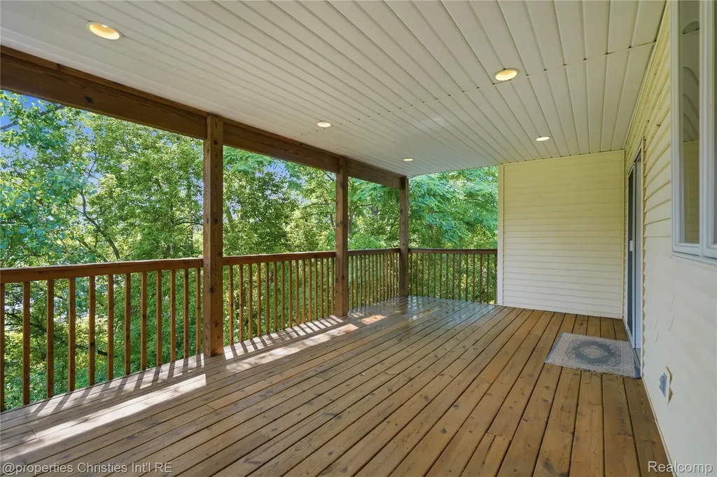 4462 Lily Drive Oceola Township MI 48843