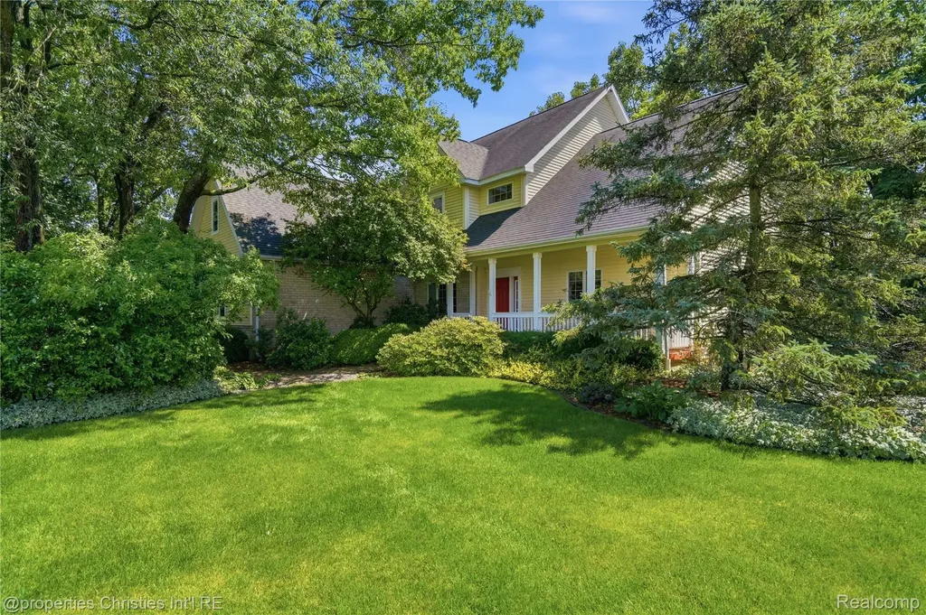 4462 Lily Drive Oceola Township MI 48843