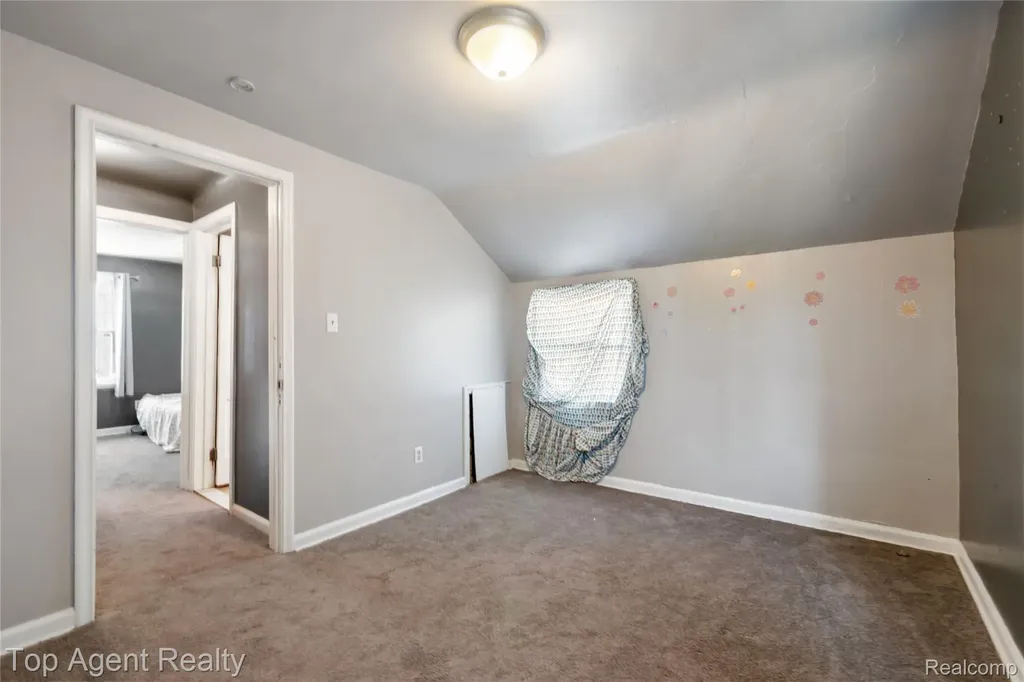 22085 Rausch Avenue Eastpointe City MI 48021