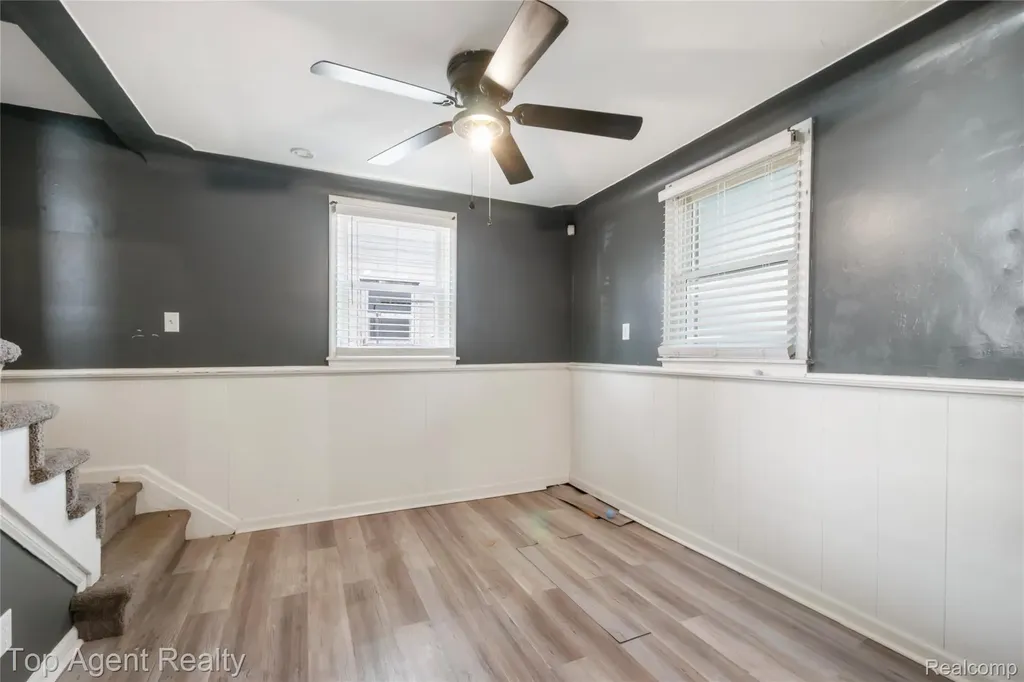 22085 Rausch Avenue Eastpointe City MI 48021