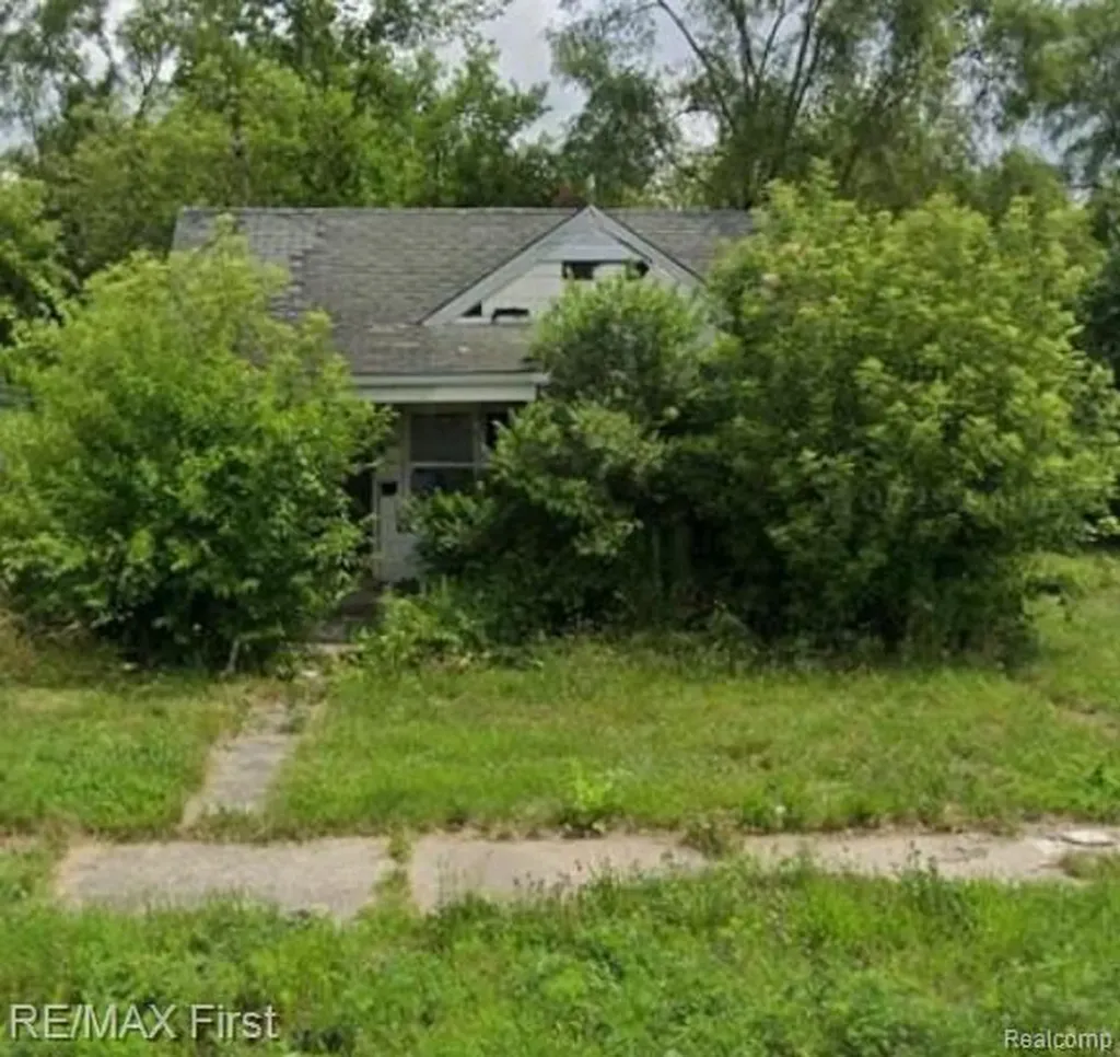8618 Minock Street Detroit City MI 48228