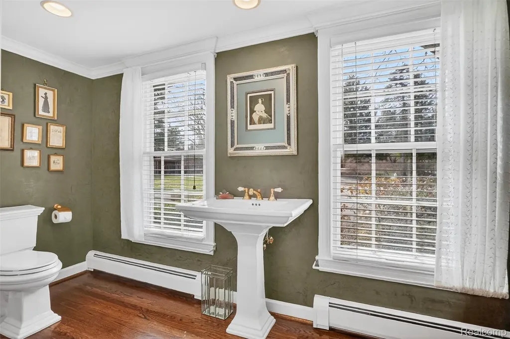 27220 Willowgreen Court Franklin Village MI 48025