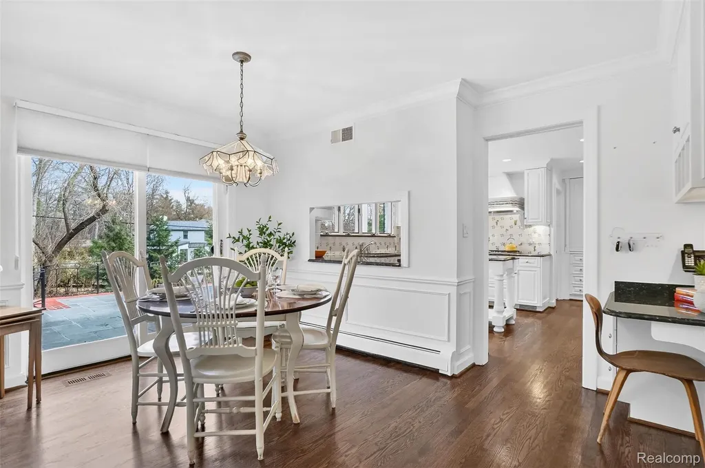 27220 Willowgreen Court Franklin Village MI 48025