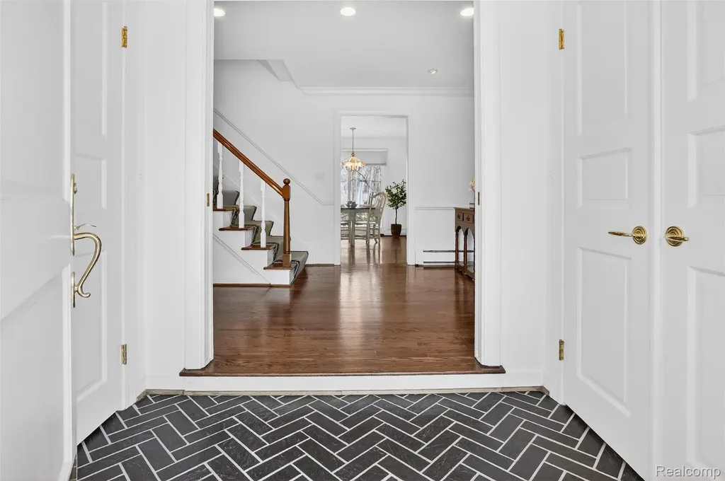 27220 Willowgreen Court Franklin Village MI 48025