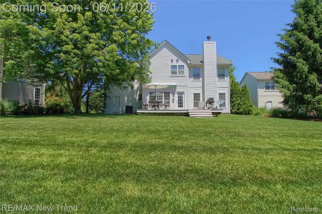 1063 Stable Lane South Lyon City MI 48178
