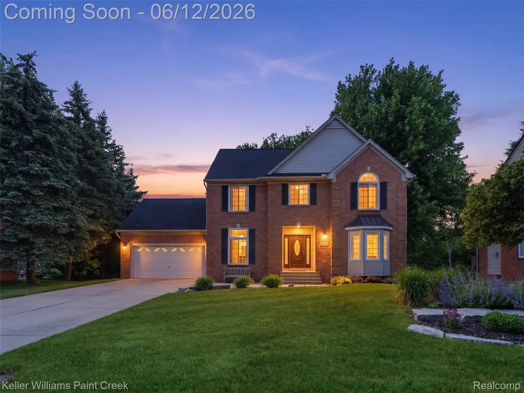 2842 Manorwood Drive Troy City MI 48085