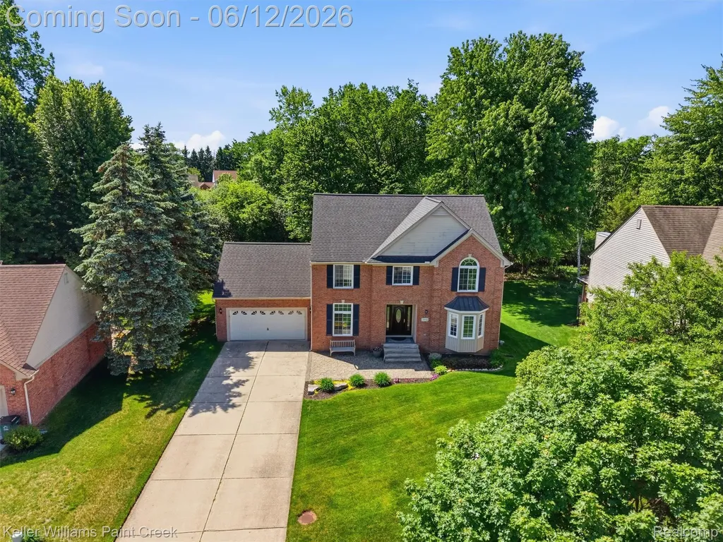 2842 Manorwood Drive Troy City MI 48085