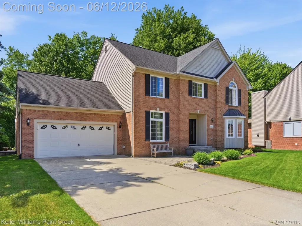 2842 Manorwood Drive Troy City MI 48085