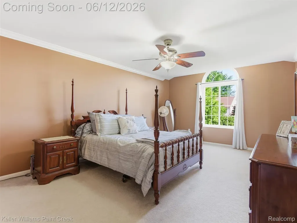 2842 Manorwood Drive Troy City MI 48085