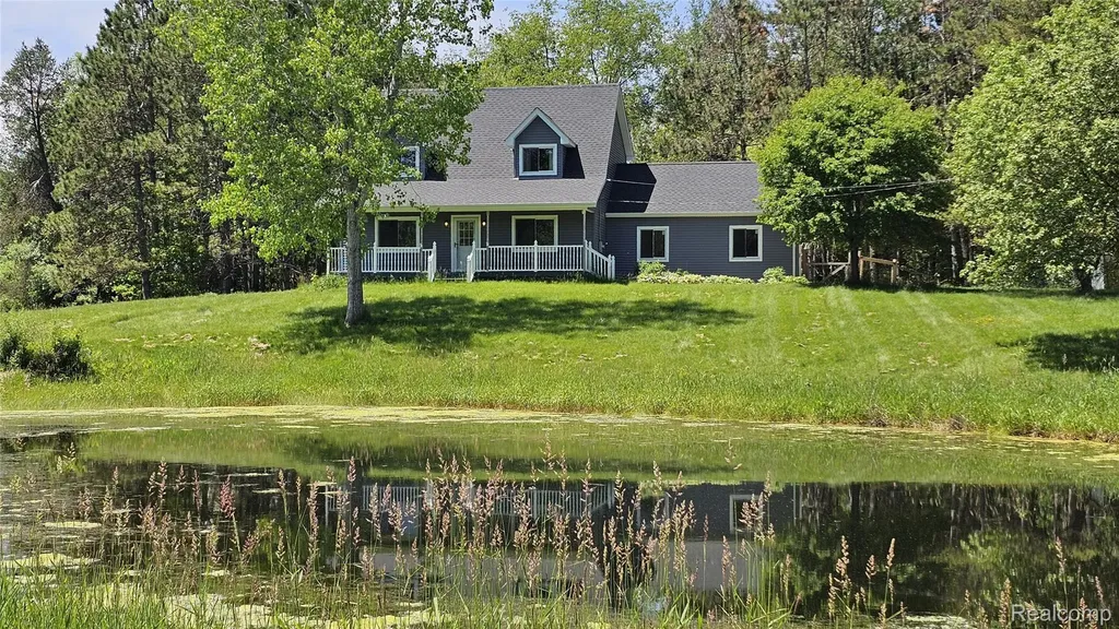 6790 Hinchey Road Putnam Township MI 48169