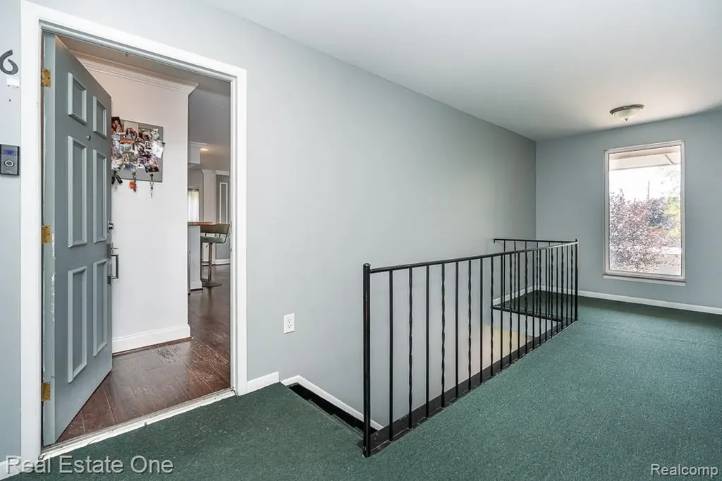 1121 Tienken Court Rochester Hills City MI 48306
