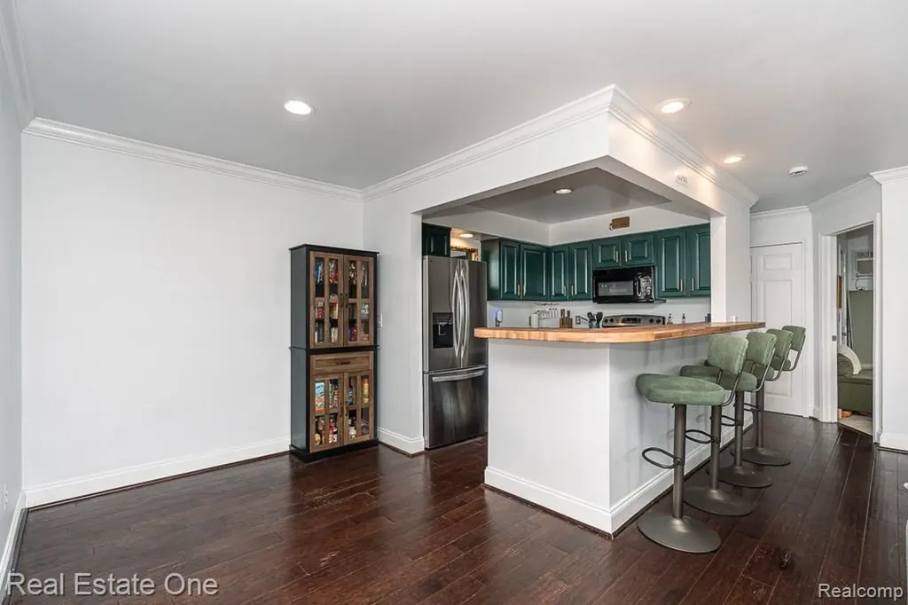 1121 Tienken Court Rochester Hills City MI 48306