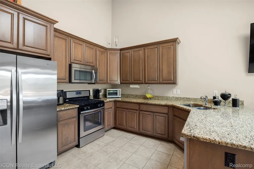 14789 N Park Drive Shelby Charter Township MI 48315