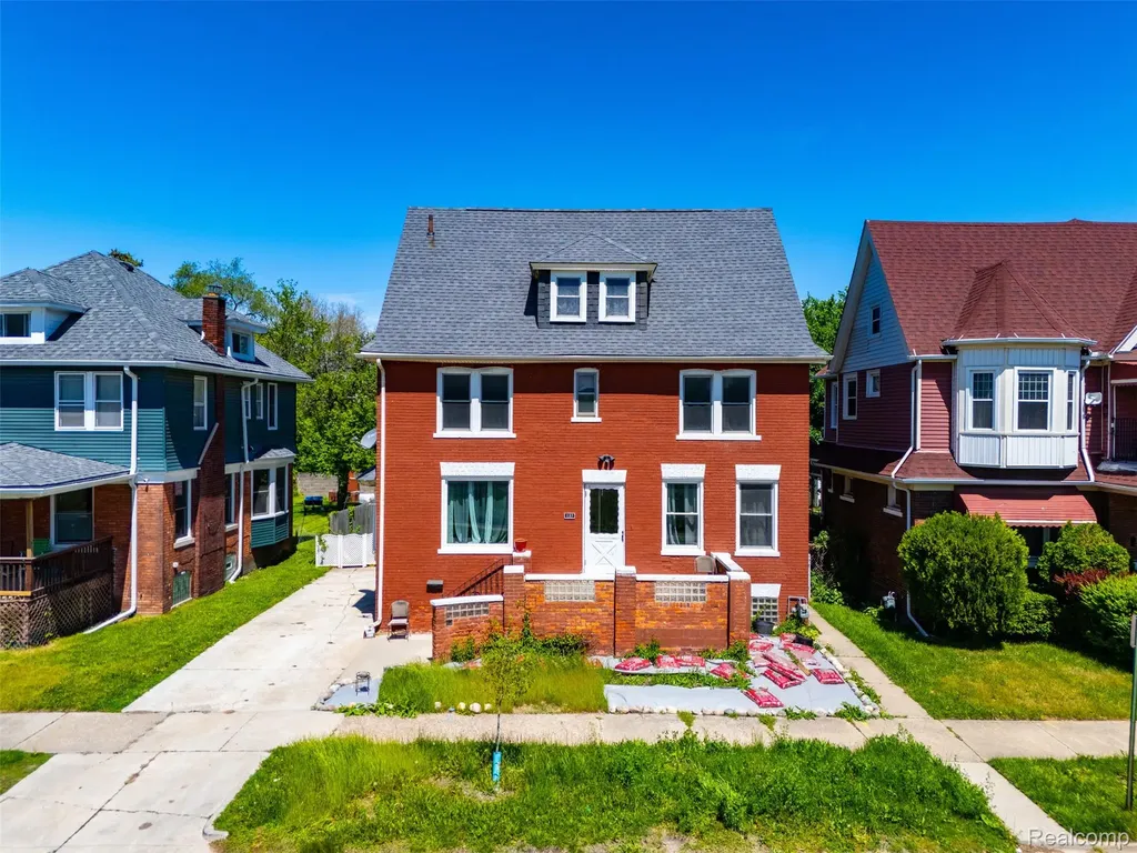 137 Trowbridge Street Detroit City MI 48202