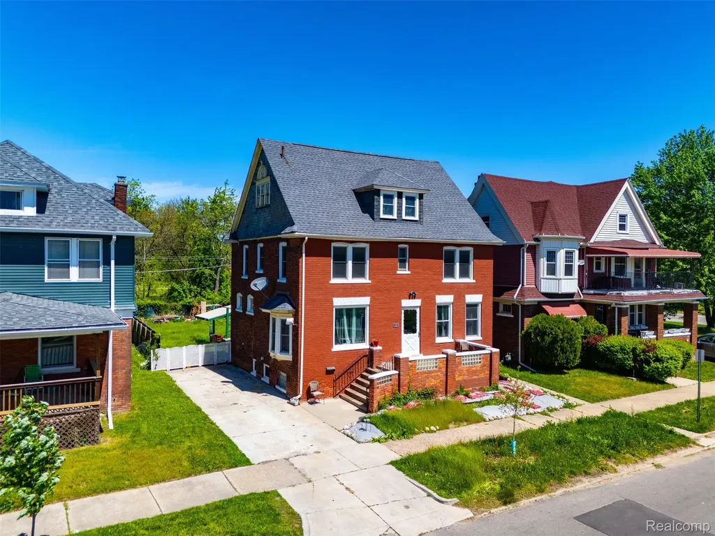 137 Trowbridge Street Detroit City MI 48202