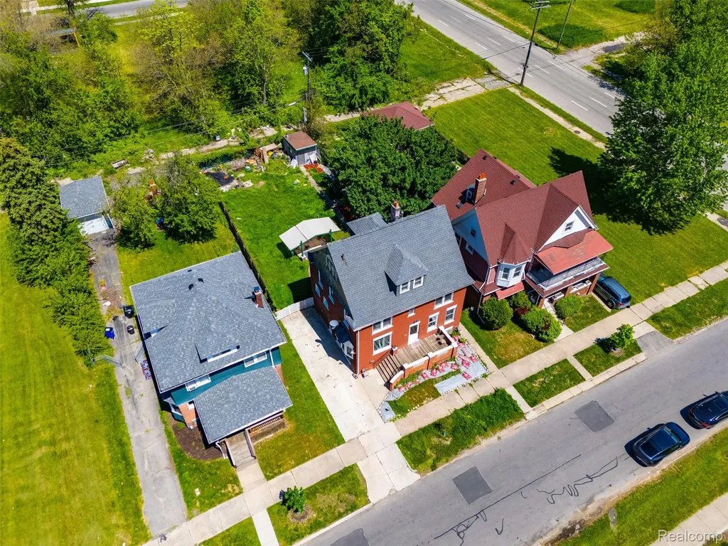 137 Trowbridge Street Detroit City MI 48202