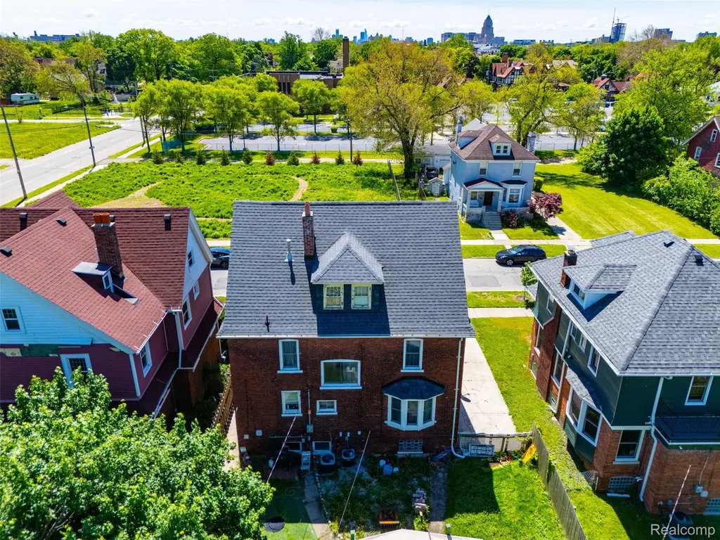 137 Trowbridge Street Detroit City MI 48202