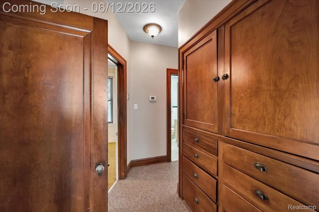 17321 E 11 Mile Road Roseville City MI 48066