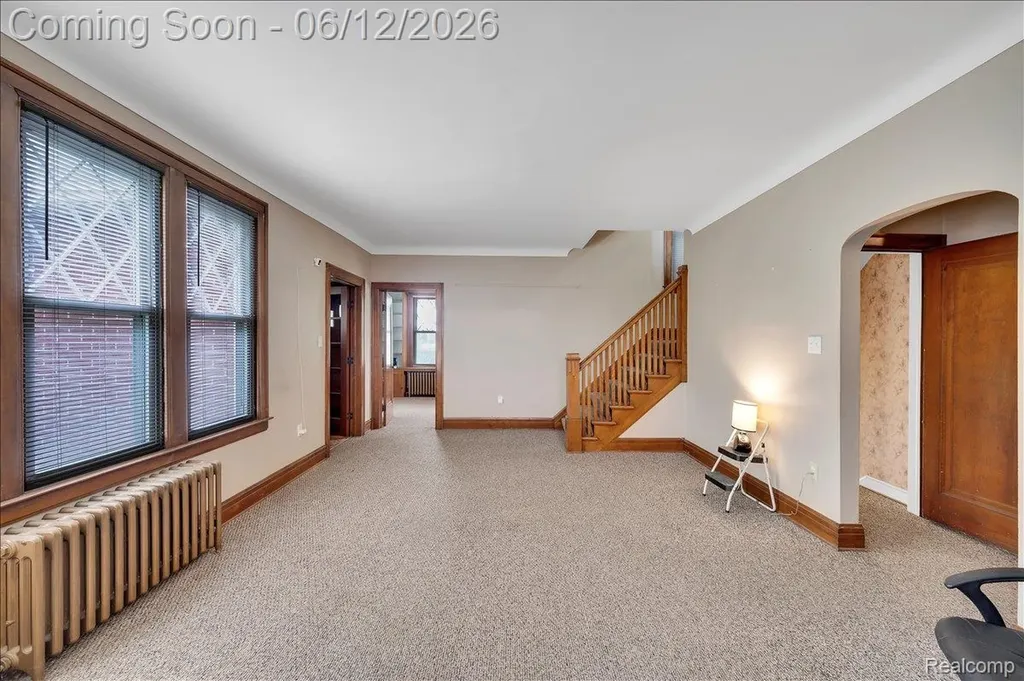 17321 E 11 Mile Road Roseville City MI 48066