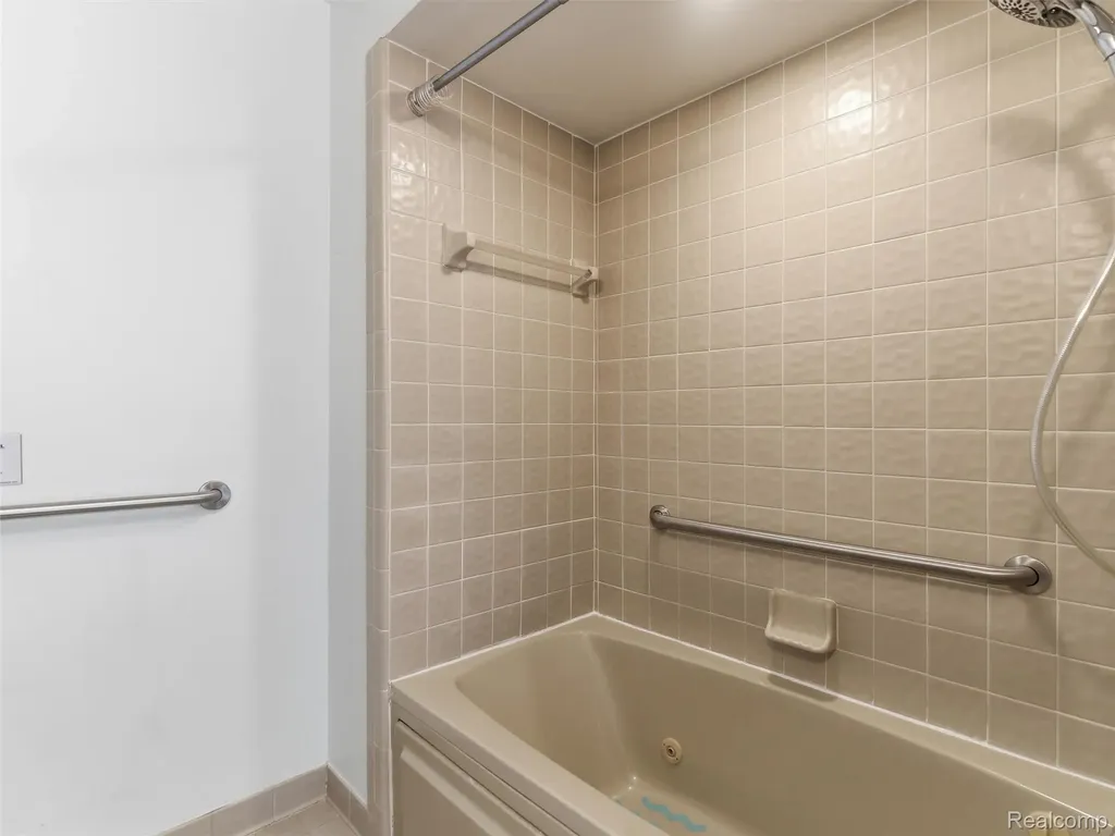 6605 Firestone Court West Bloomfield Charter Township MI 48322