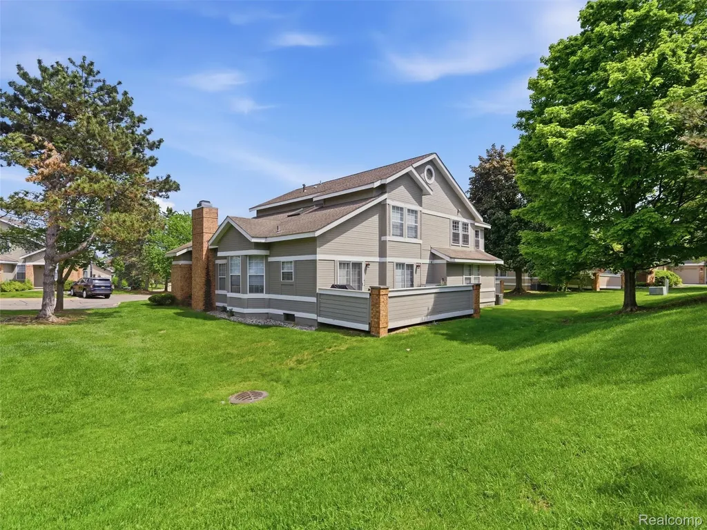 6605 Firestone Court West Bloomfield Charter Township MI 48322
