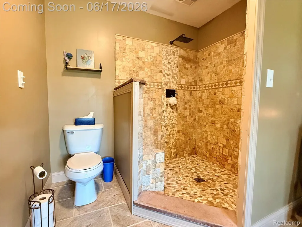 2543 Greenwood Road Lapeer Township MI 48446