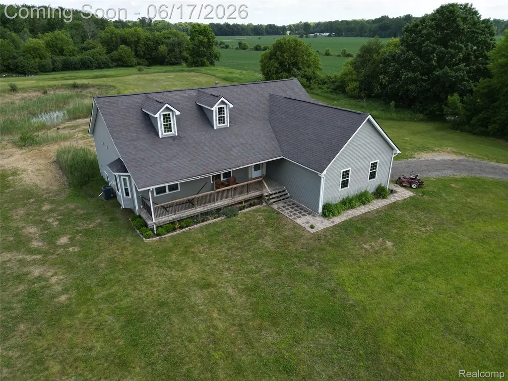 2543 Greenwood Road Lapeer Township MI 48446