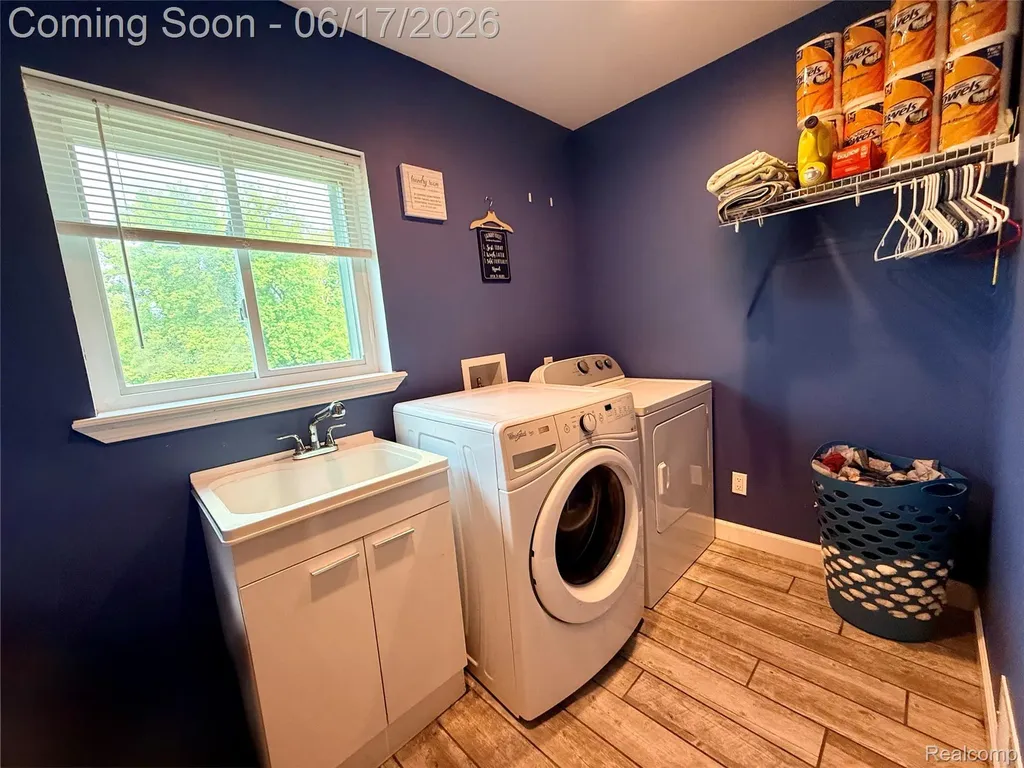 2543 Greenwood Road Lapeer Township MI 48446