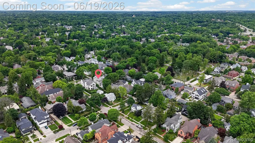 750 Hazelwood Street Birmingham City MI 48009