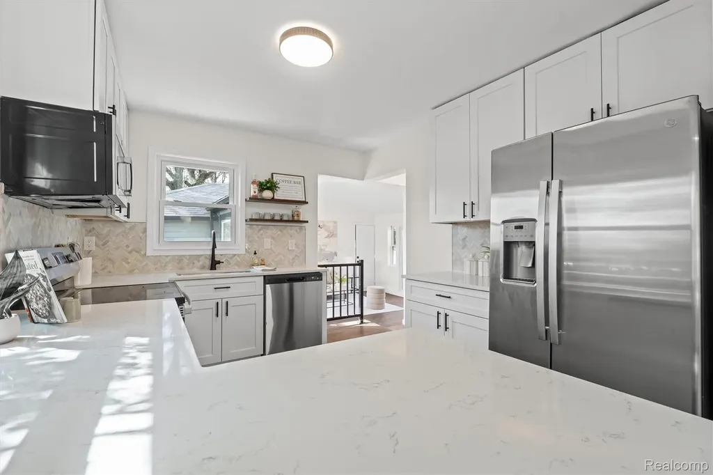 1622 Huron Avenue Royal Oak City MI 48073