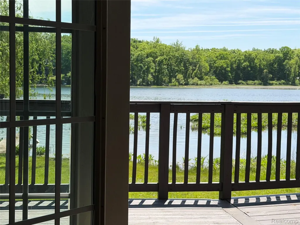 2130 Webster Park Drive Genoa Township MI 48843