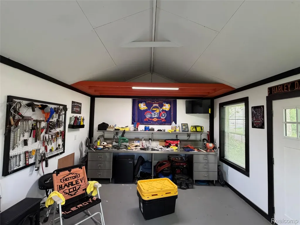 2130 Webster Park Drive Genoa Township MI 48843