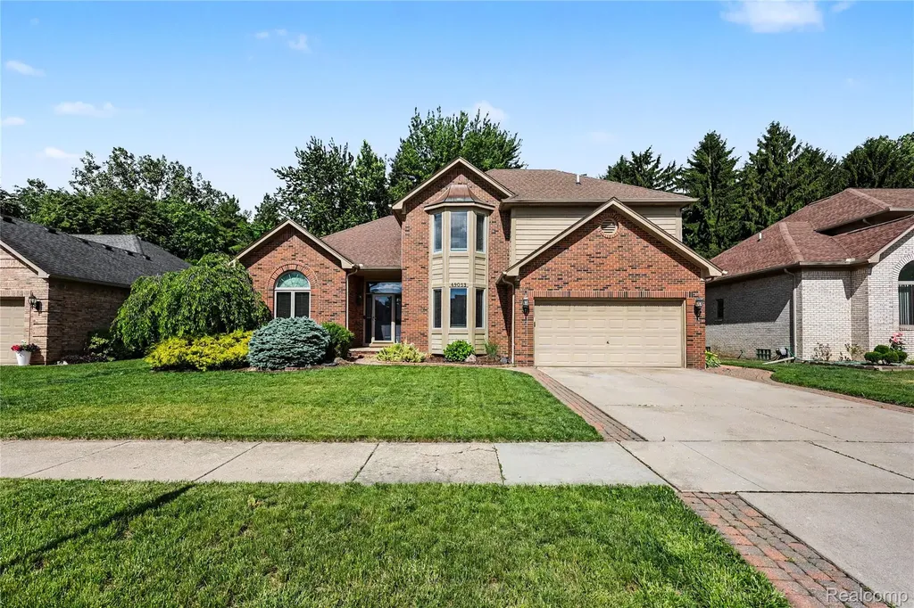 49033 Deerfield Park Macomb Township MI 48044